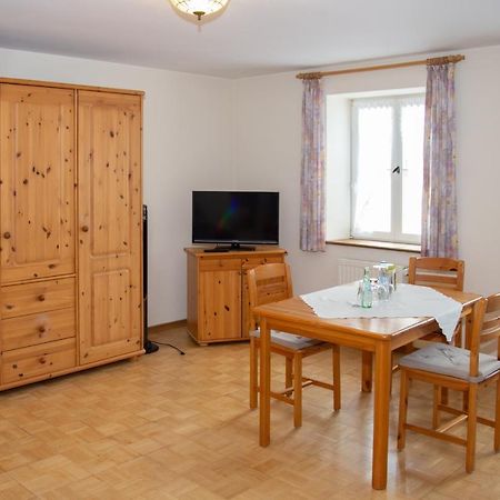 Hotel Weinhaus Kurtrierer Hof Leiwen Esterno foto